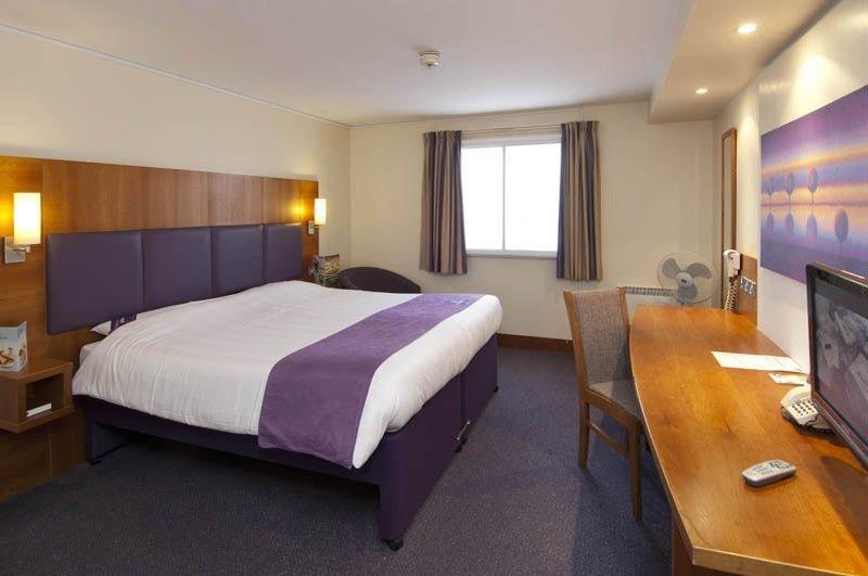 Premier Inn Ньютон-Аббот Екстер'єр фото